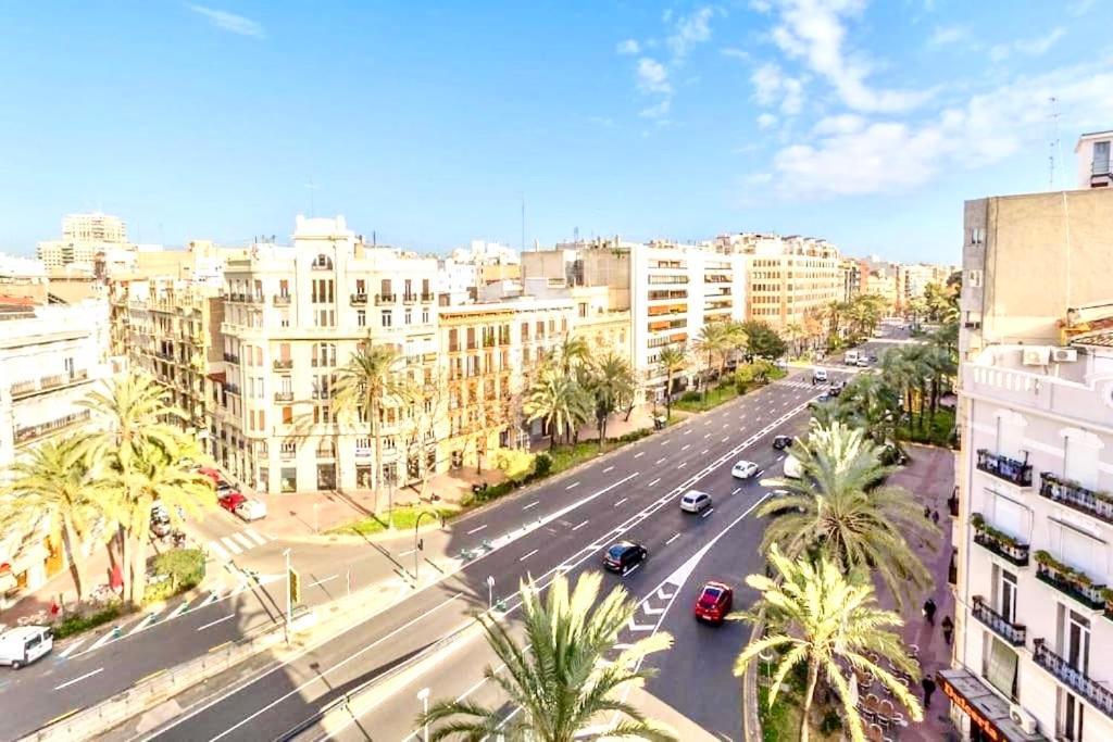 El Palacete Gran Via บาเลนเซีย ภายนอก รูปภาพ